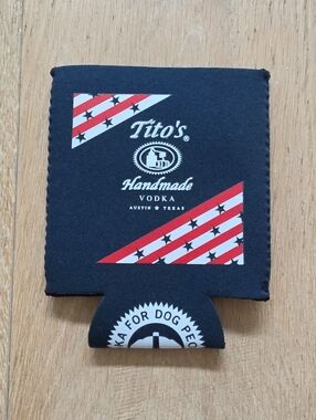 NWOT Tito's America's Original Craft Vodka Insulated Can Cooler
